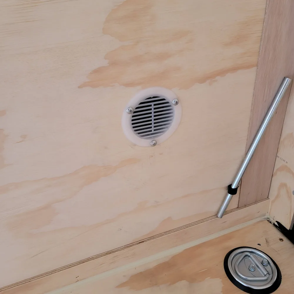 Safety Rod for Flip-Down Stabilizer Jack