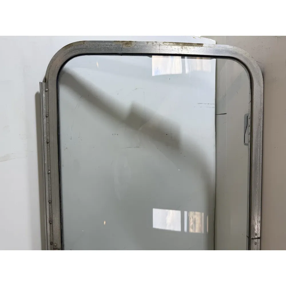 W185 Airstream Window 1975-Early 80s Curved 40-1/2″W 680200